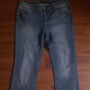 Juniors Wallflower Bootcut size 15 jeans